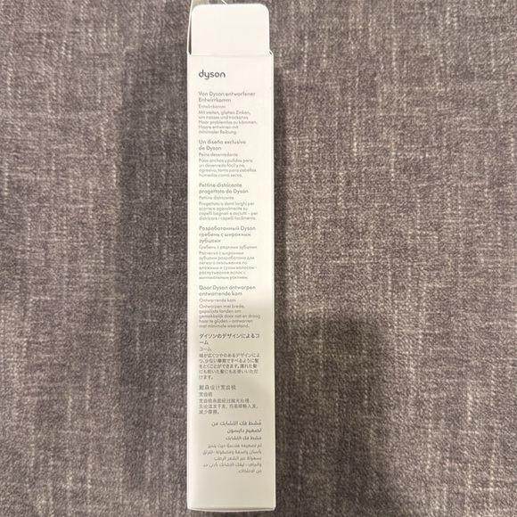 Dyson detangling comb (fuchsia and grey) - Picture 3 of 4